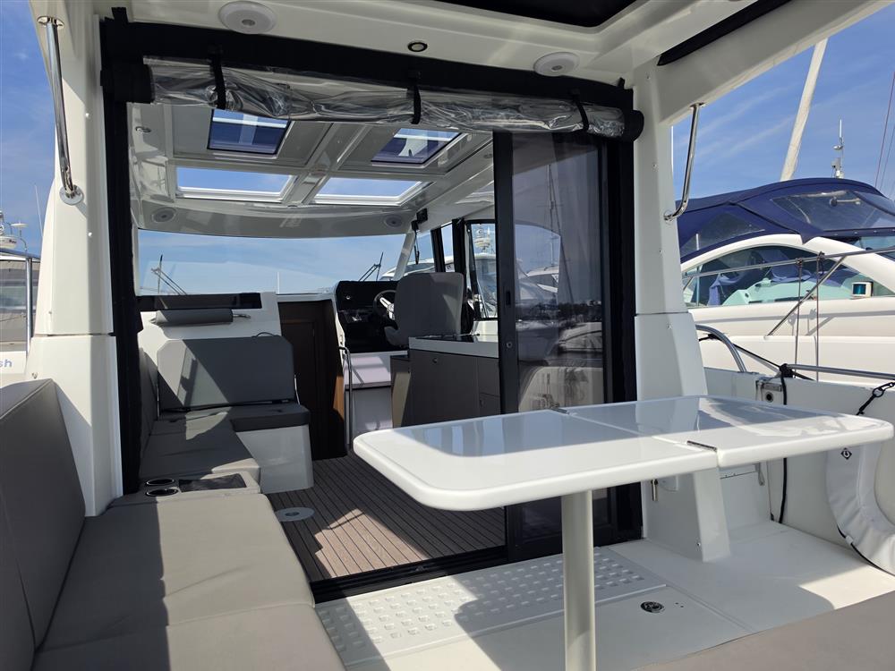 Beneteau Antares 11