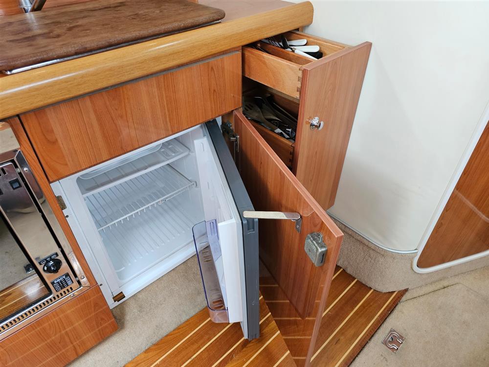 Sealine S34