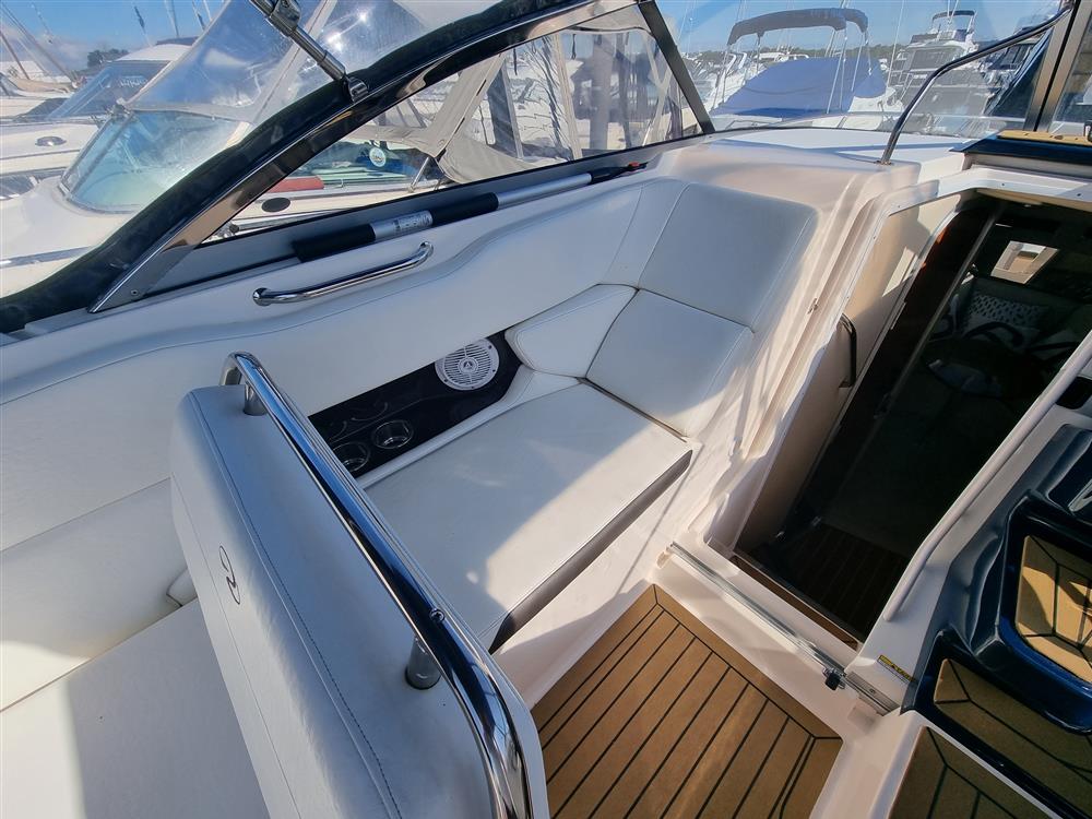 Regal 2565