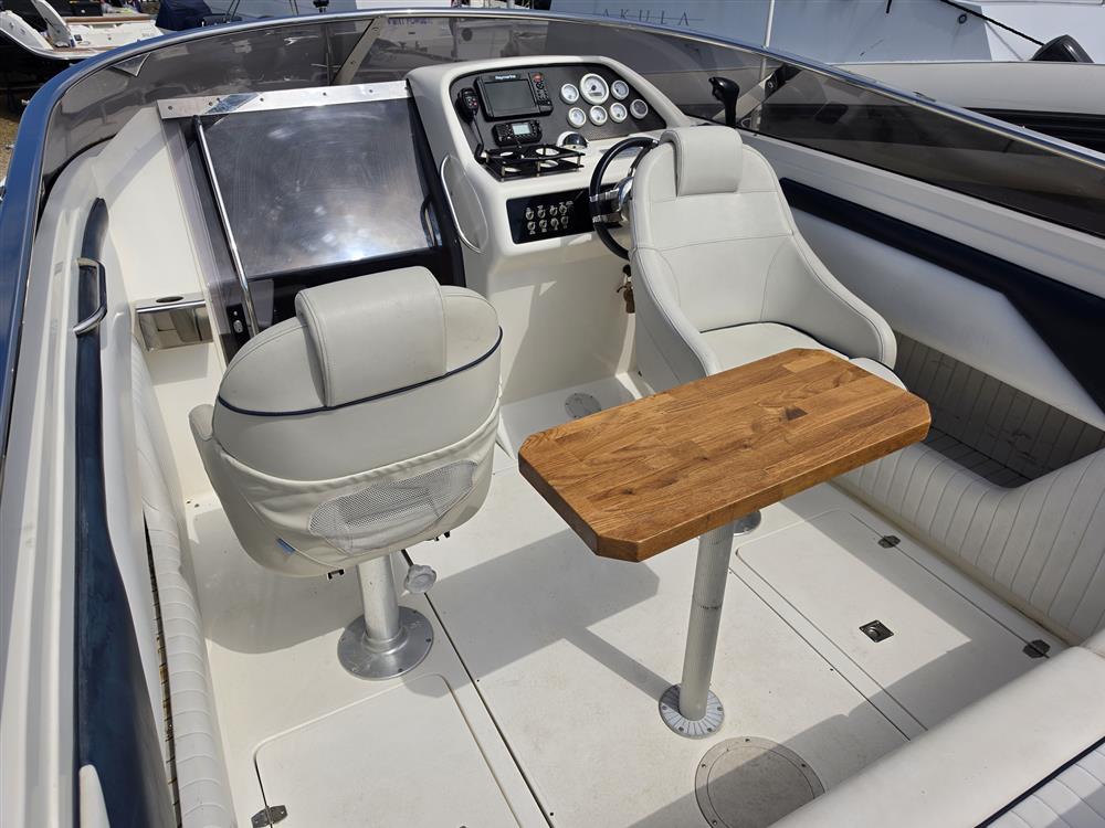 Sunseeker Hawk 27