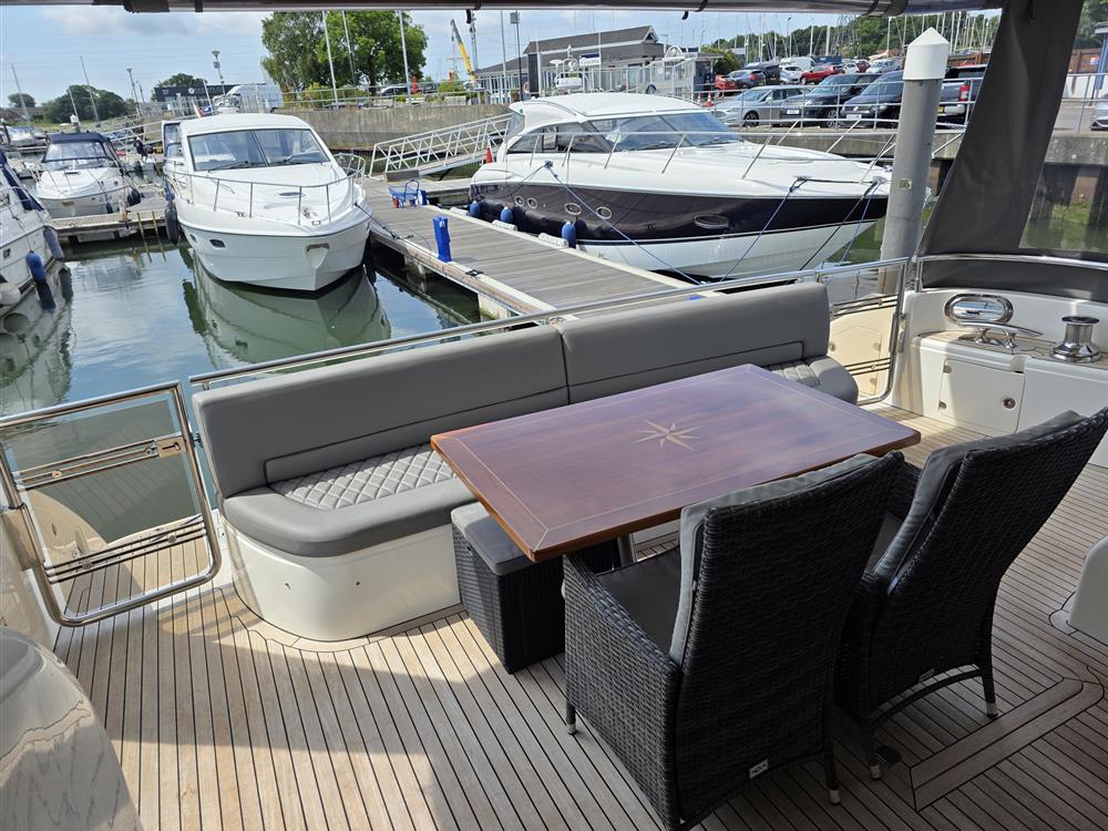 Princess 21M
