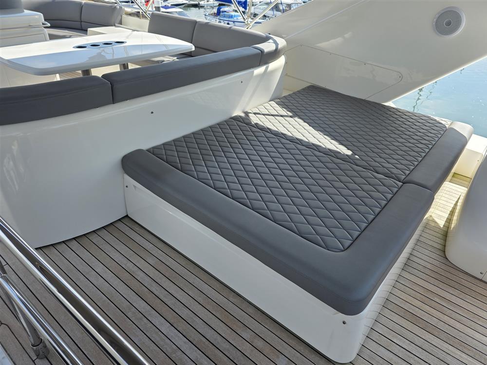 Princess 21M