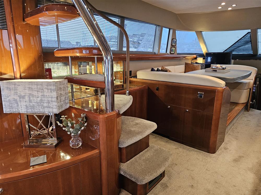 Princess 21M