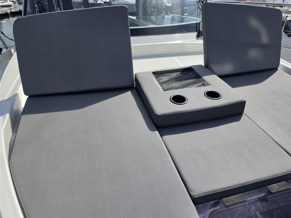 Beneteau Antares 11