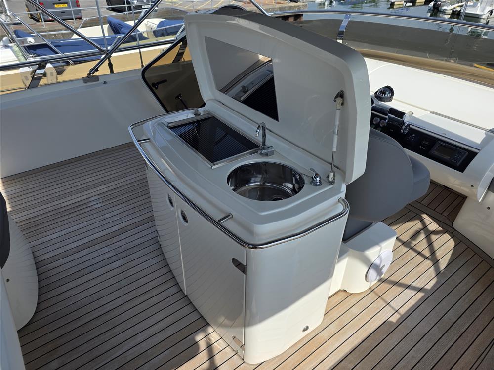 Princess 21M