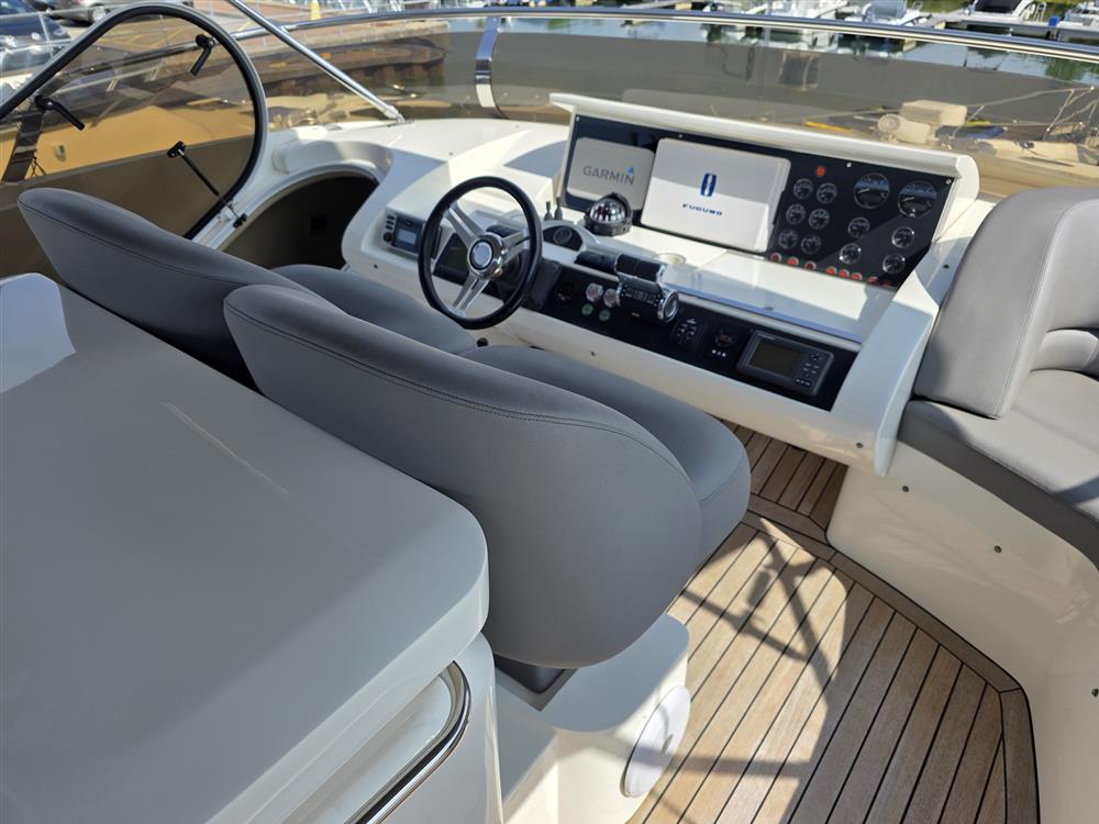 Princess 21M