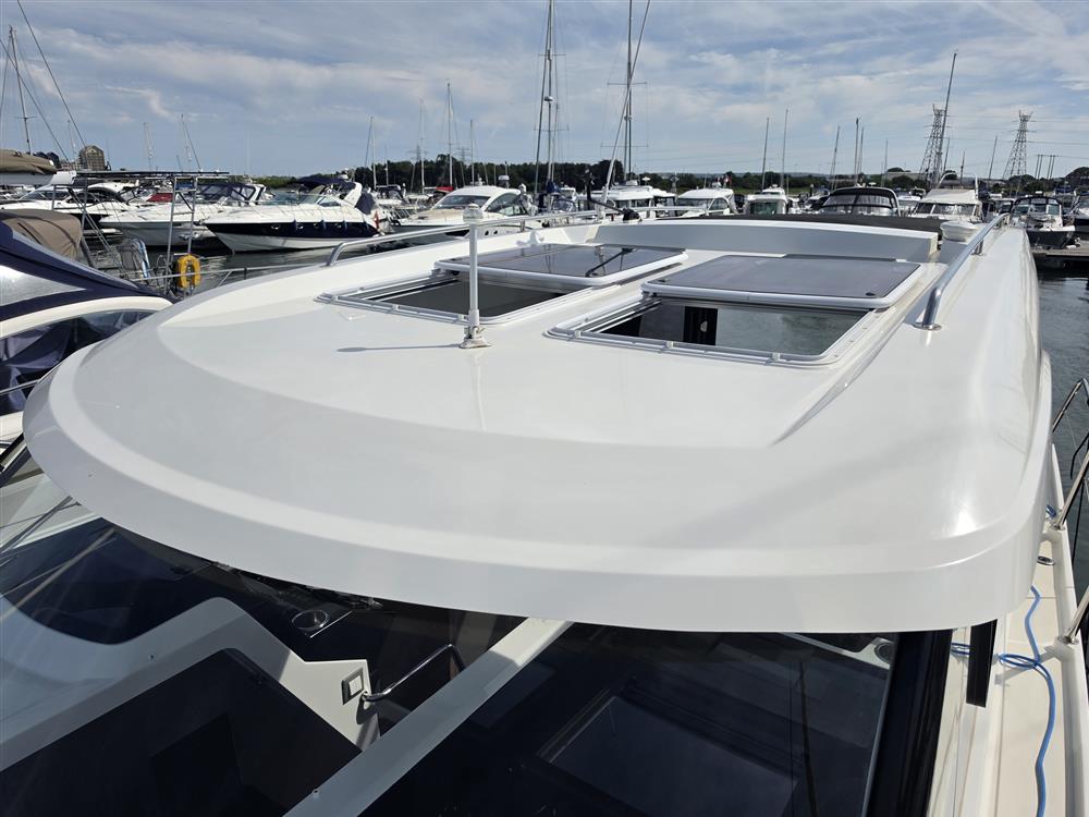 Beneteau Antares 11