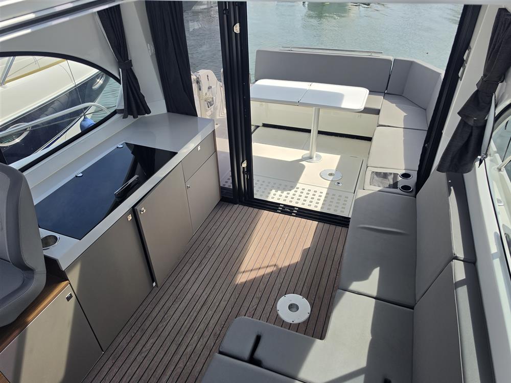 Beneteau Antares 11