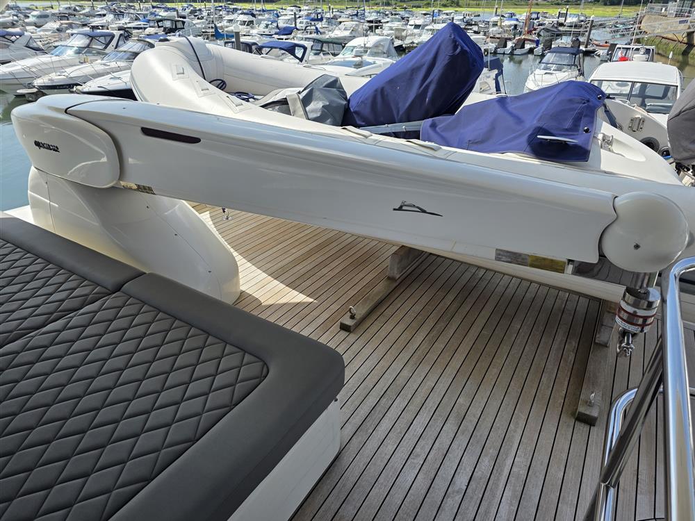 Princess 21M