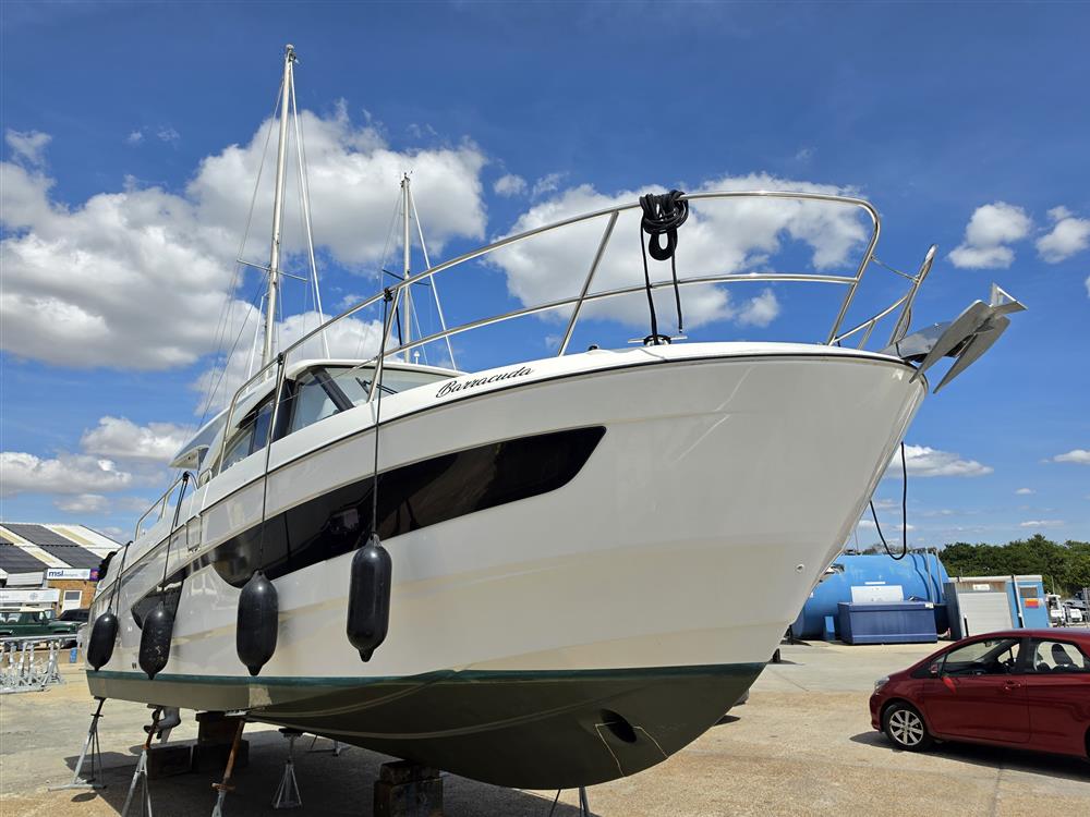 Beneteau Antares 11