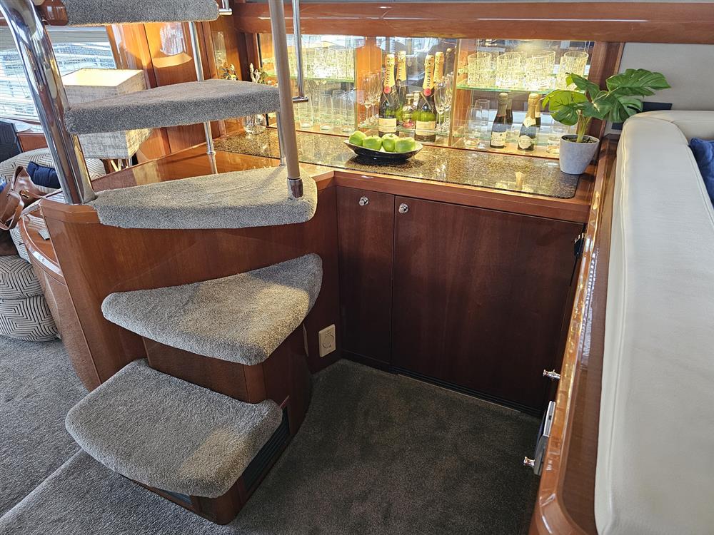 Princess 21M