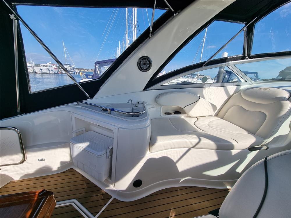 Monterey 270